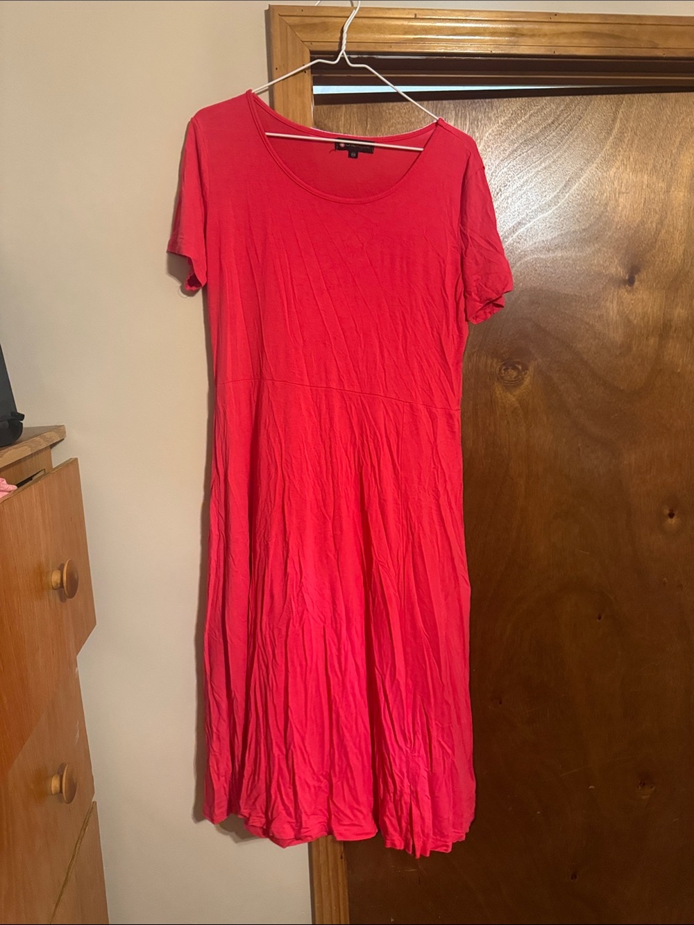 Women’s Short Sleeve Scoop Neck Red Dress